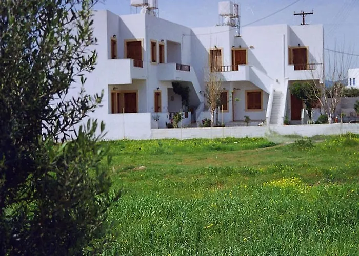 Pela Apartments